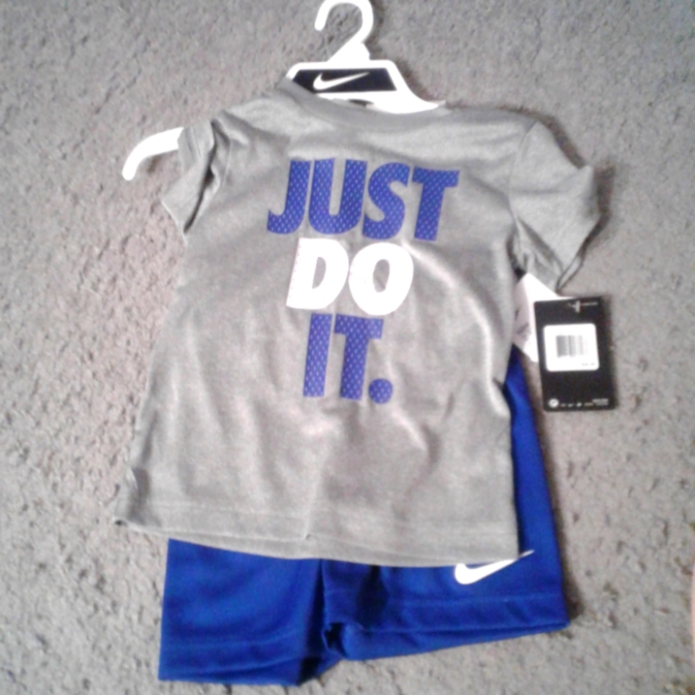 Nike kids